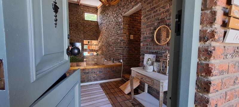 4 Bedroom Property for Sale in Dormehls Drift Western Cape